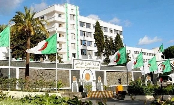 تحطم طائرة عسكرية واستشهاد طيار بمنطقة أولف بأدرار