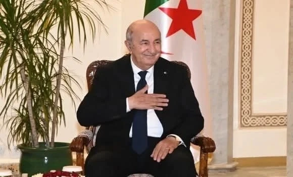 رئيس الجمهورية يهنئ فريق "نجم بن عكنون" بعد الصعود إلى الرابطة المحترفة الأولى لكرة القدم