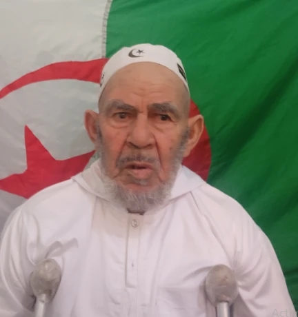 المجاهد بن عيسى محمد يحكي عن نضاله بالأبيض سيدي الشيخ .."الشعب توحد لإنجاح الثورة التحريرية وحقق الاستقلال الذي ننعم به اليوم"