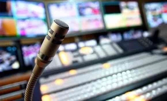 توقيف برنامج رياضي لقناة "النهار" على خلفية بث خطاب يحمل دلالات عنصرية