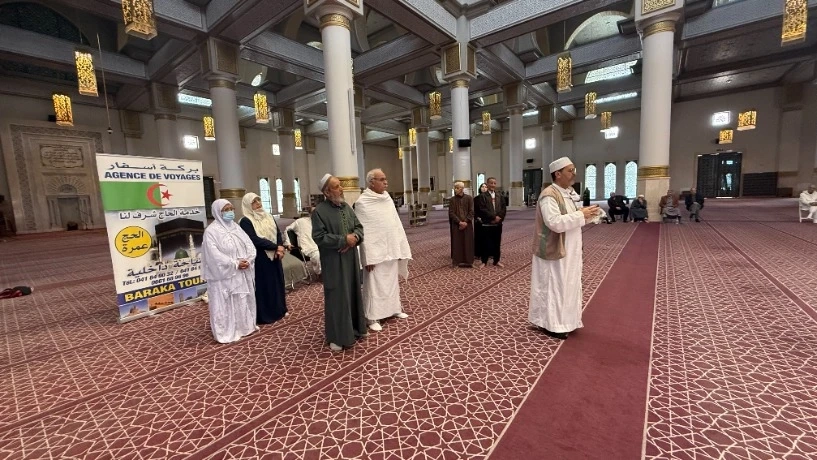 تتكفل ب 250 حاجا : وكالة البركة تنظم دورة تدريبية للناسكين بمسجد بن باديس