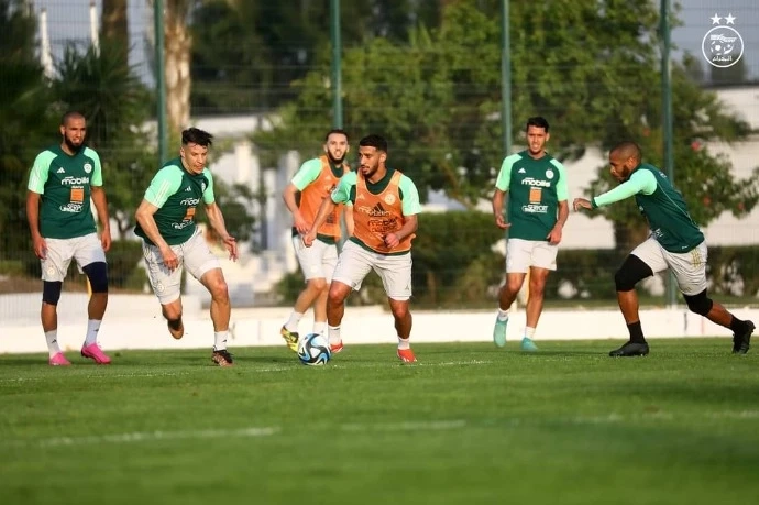 المنتخب الوطني يجري حصة تدريبية خفيفة في اول ايام التربص بسيدي موسى