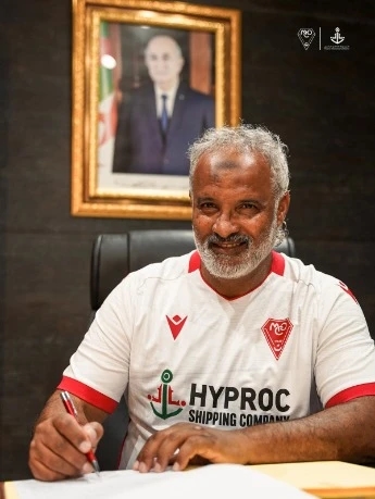 طاهر شريف الوزاني (المدير الرياضي لمولودية وهران): "الإنتدابات كانت مدروسة ونسعى لتدعيم حراسة المرمى ووسط الميدان والهجوم"