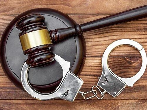 قرار قضائي جديد بحق أحد مشاهير لبنان