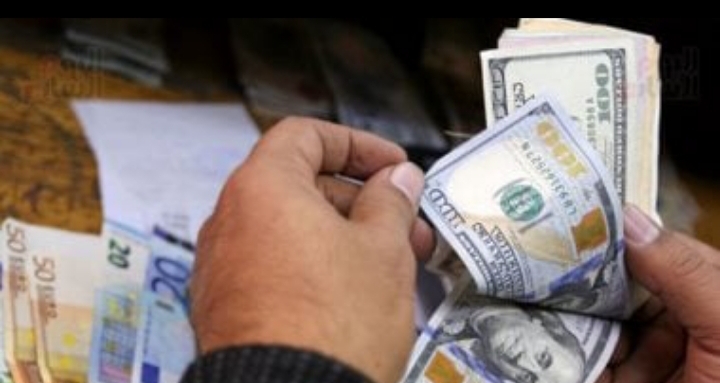 الدولار يسجل إستقرار اليوم الجمعة في مصر