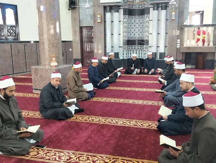 محافظ كفرالشيخ افتتاح 4 مساجد بمراكز المحافظة  تحت شعار خدمة بيوت الله شرف مشيداً بالمشاركة المجتمعية