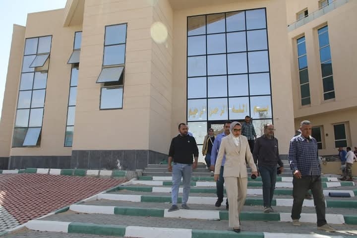 نائب محافظ الوادي الجديد تتفقّد المقر الجديد لصندوق استصلاح الأراضي وتلتقي وفد باراديس ومايكروسوفت