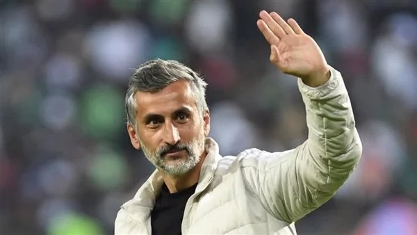 الأهلي ينهى إجراءات وصول ريفيرو إلى القاهرة لتوقيع عقود تدريب الفريق فمن هو