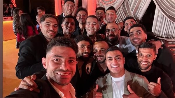 طاهر محمد طاهر لاعب الأهلي يحتفل بحفل زفافه وسط حضور نجوم كرة القدم و مباراة الأهلي وباتشوكا استعداداً لكأس العالم للأندية