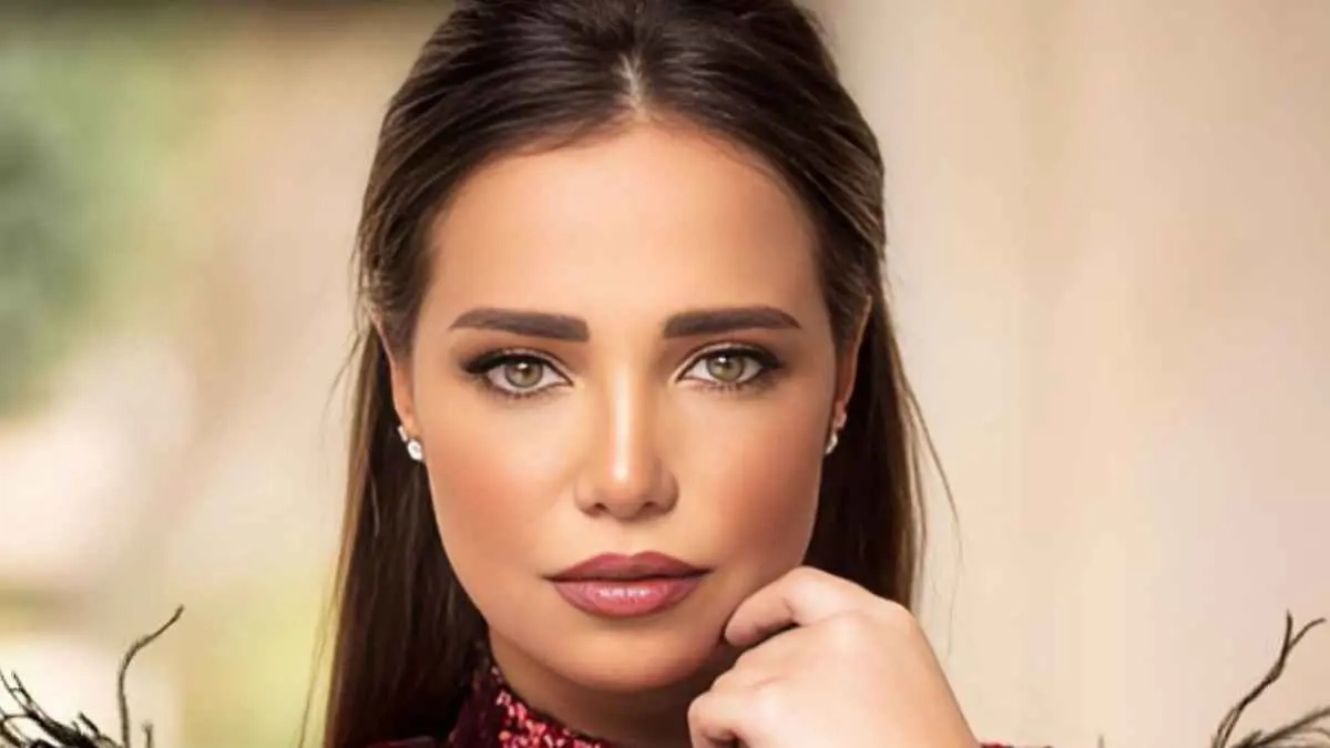 راندا حافظ في العناية المركزة بعد وضع مولودها و إصابتها لجلطة مفاجئة في الرئة