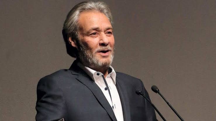 فاروق الفيشاوي الفنان الكبير وحاوي السينما المصرية في ذكري رحيله