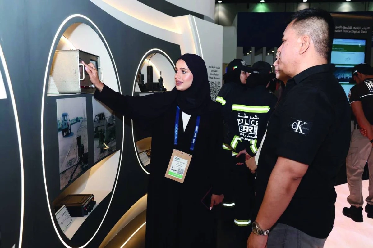 شرطة دبي تستعرض أحدث ابتكاراتها للأمن السياحي