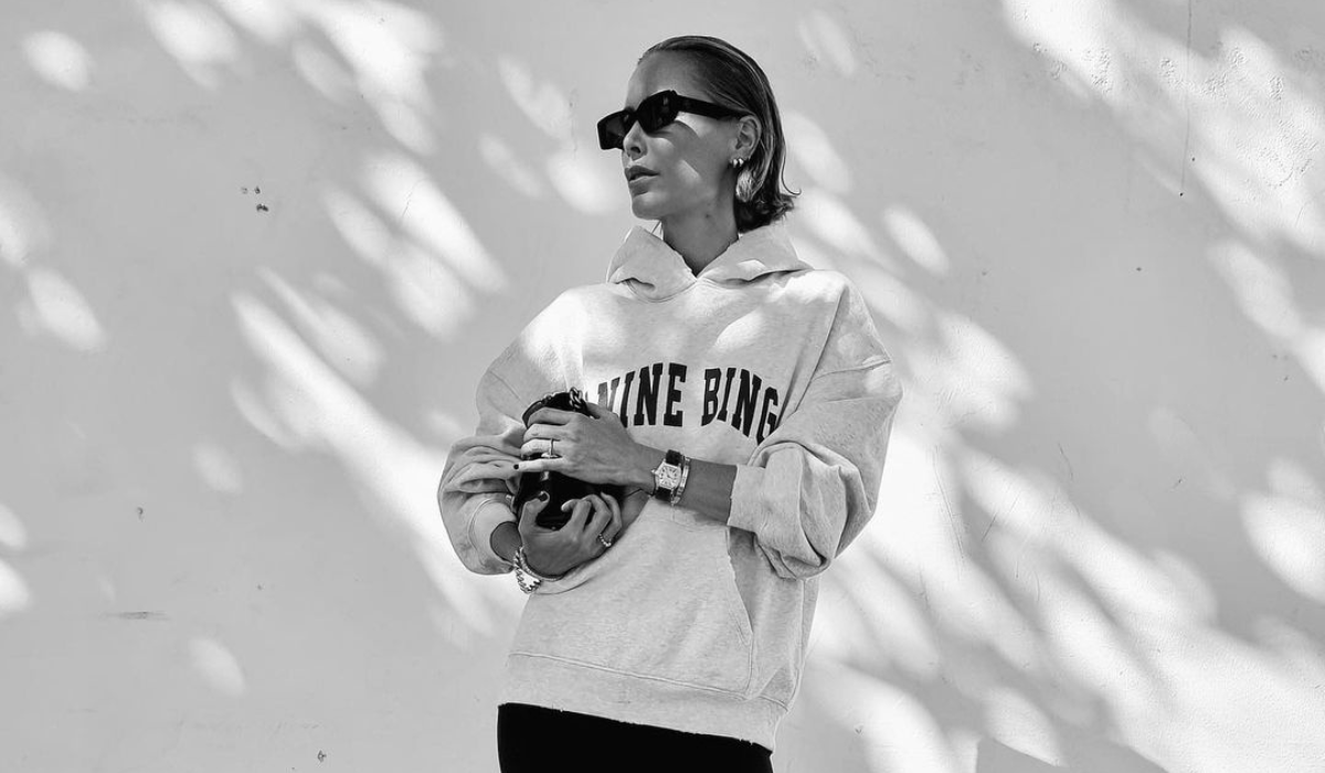 25 comfortable sweatshirts to wear for your next airport look