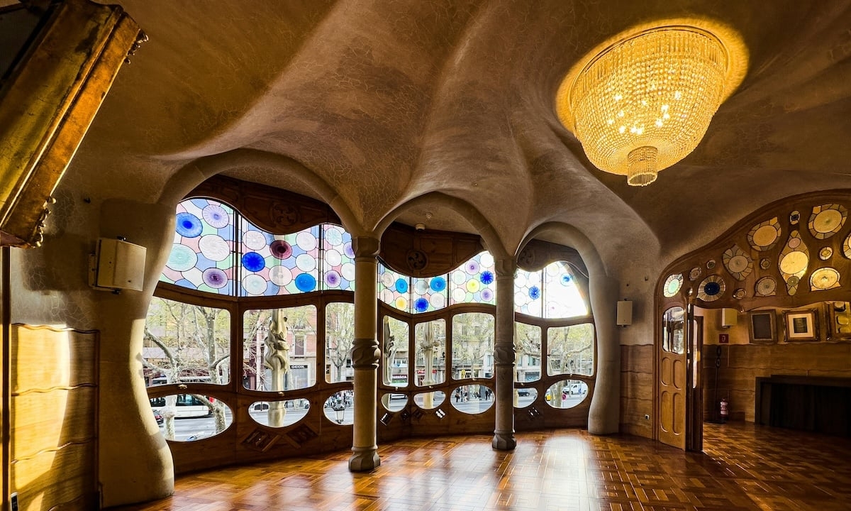 The cool-girl's guide to the vibrant city of Barcelona