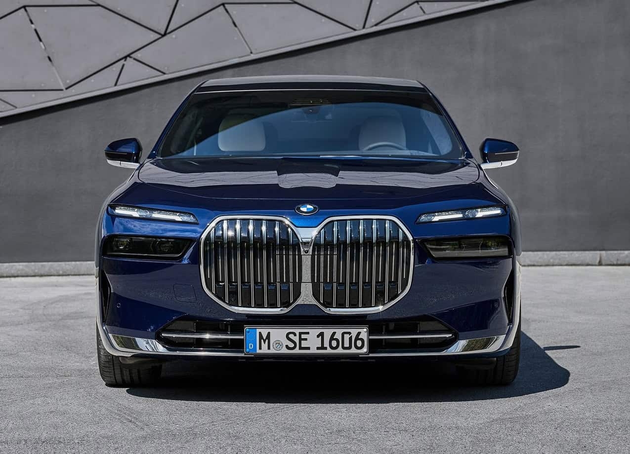 How Much Does the 2025 BMW 7 Series Cost?