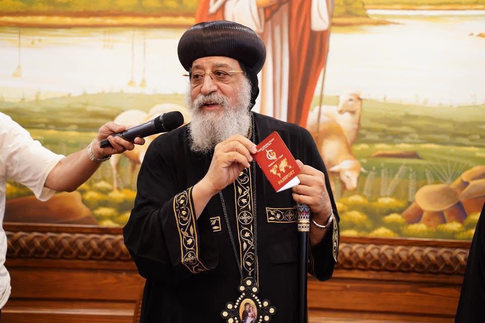 Pope Tawadros II receives HOPE servants