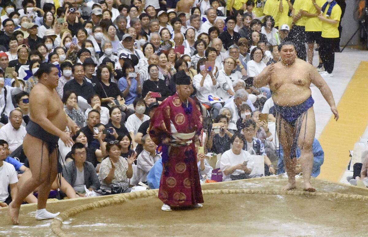 Sumo: Yokozuna Hoshoryu back on tour after big toe injury