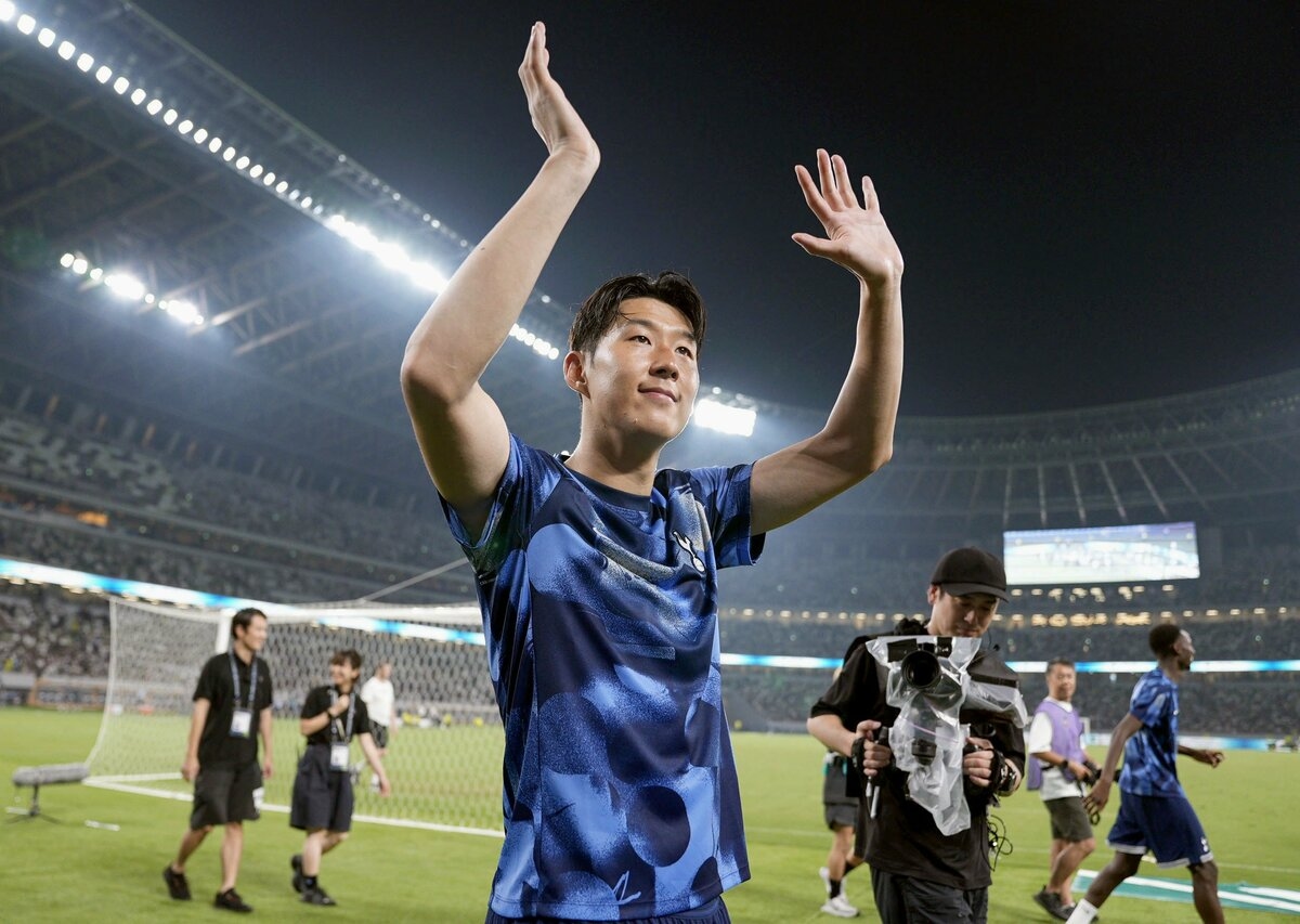 Football: South Korean superstar Son signs with Los Angeles FC