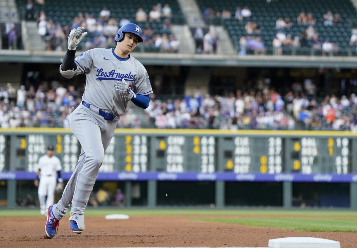 Baseball: Ohtani gets homer No. 44 as title race with Schwarber heats up
