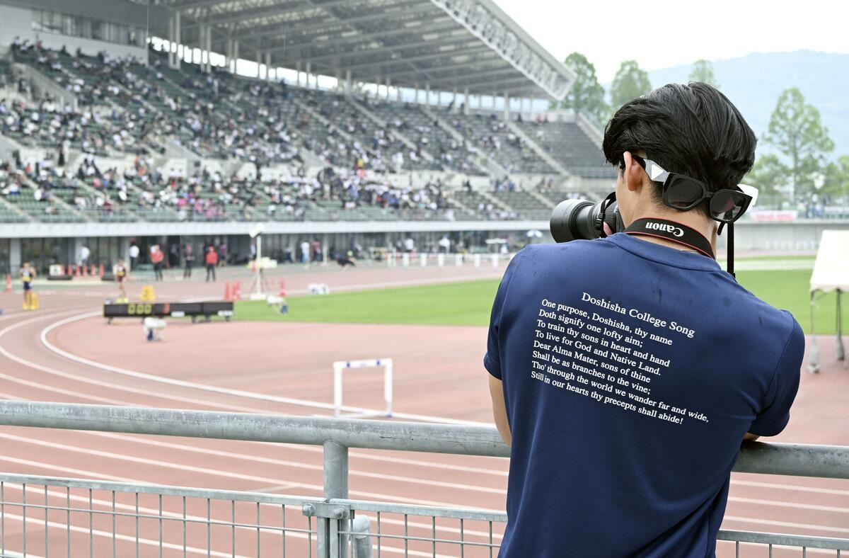 1 in 7 coaches of young athletes say teams targeted by voyeurism