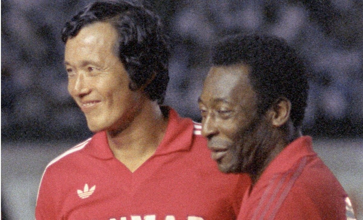 Football: Miura, Moriyasu honor late Japan top scorer Kamamoto