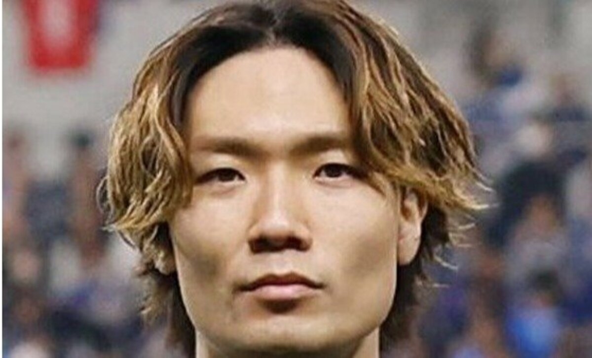 Football: Dutch club Ajax sign Japan defender Itakura on 4-year deal