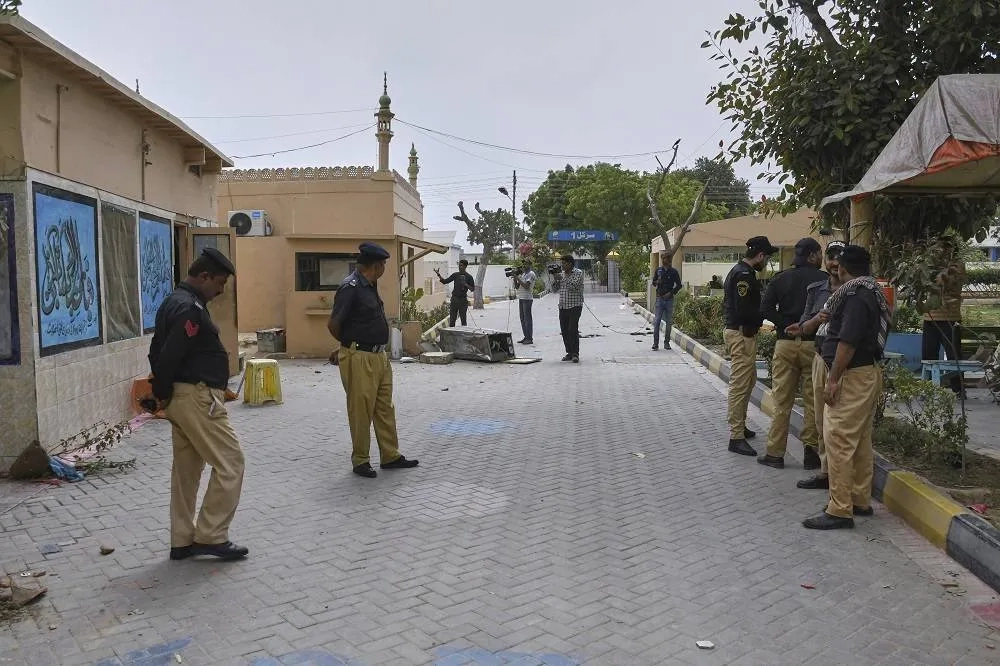 Over 100 Inmates Escape from a Pakistan Prison After an Earthquake Evacuation in Karachi