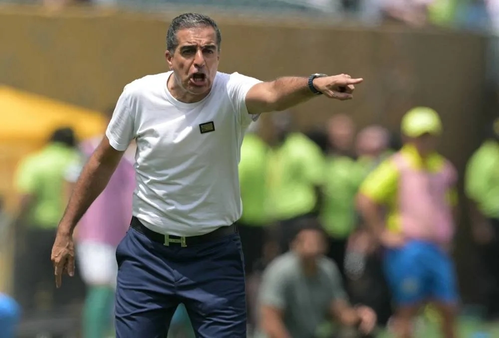 Botafogo Sacks Coach Paiva After Club World Cup Elimination