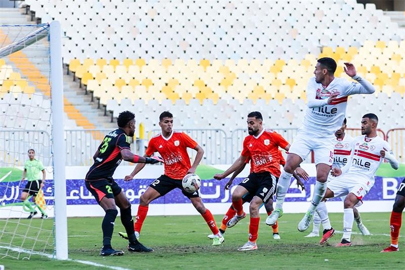 Own goal gives 10-man Zamalek hard-fought win over Pharco FC in Egyptian League - Egyptian Football