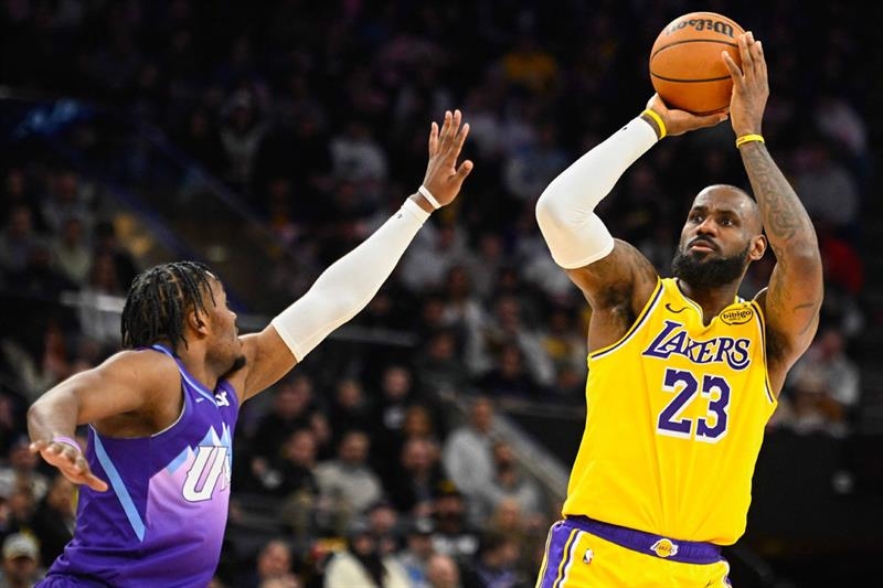 NBA: LeBron James says won't play in All-Star game - Omni sports