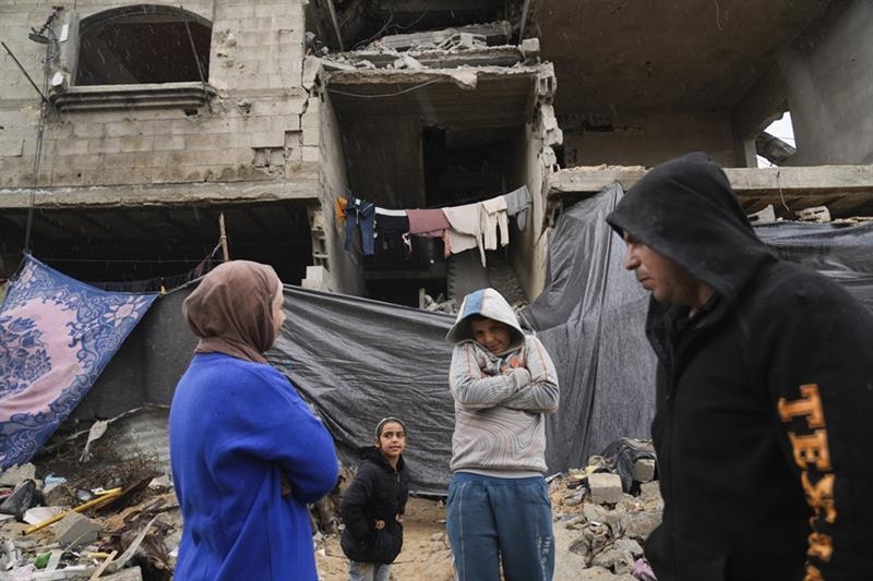 Palestinians struggle to restart their lives in the ruins of Gaza - War on Gaza