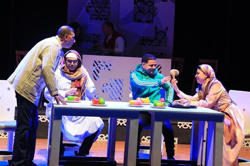 Play theatrical performance concludes its shows before Ramadan at Al-Ghad Theatre
