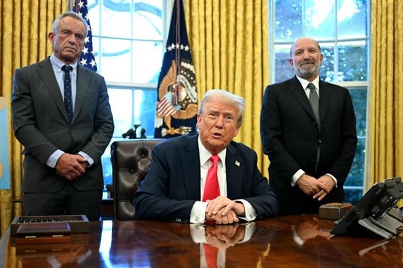 Trump threatens to sue authors and media who use anonymous sources - International