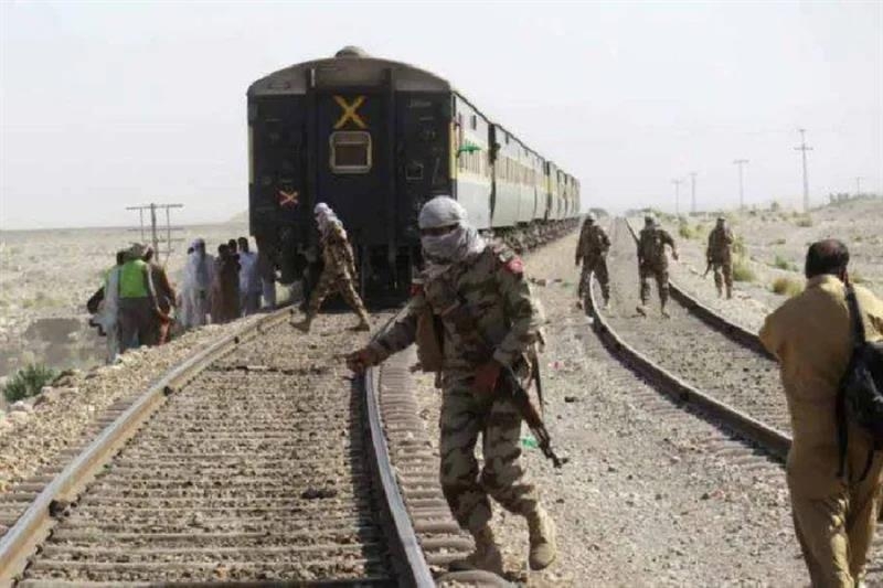 Dozens freed, hundreds still held hostage in deadly Pakistan train siege - International