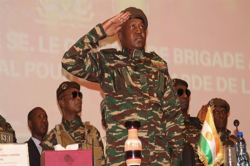 Niger military ruler sworn in as president for a 5-year transition period under new law - Africa