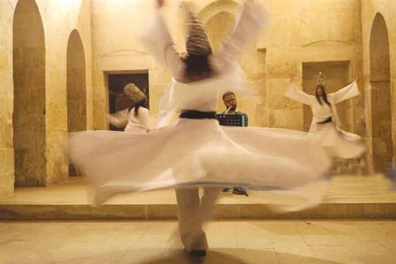 Against the odds! Egyptian women troupe dance Mawlawiyya