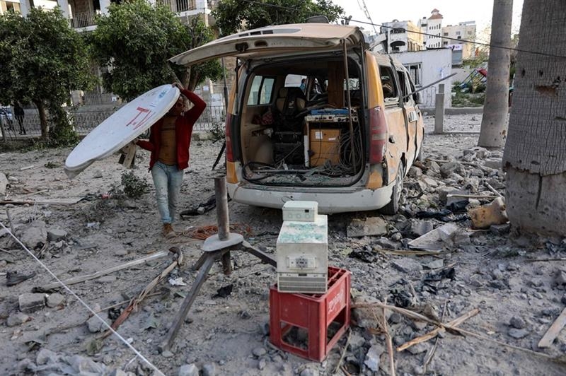 Israeli airstrike sends Al-Ahli hospital in Gaza City out of service - War on Gaza