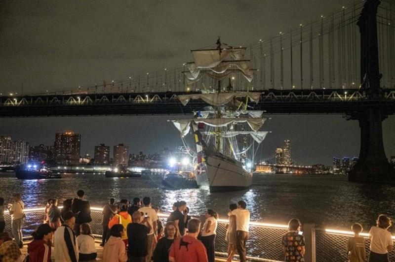 Brooklyn Bridge ship crash kills two people: NYC mayor - International