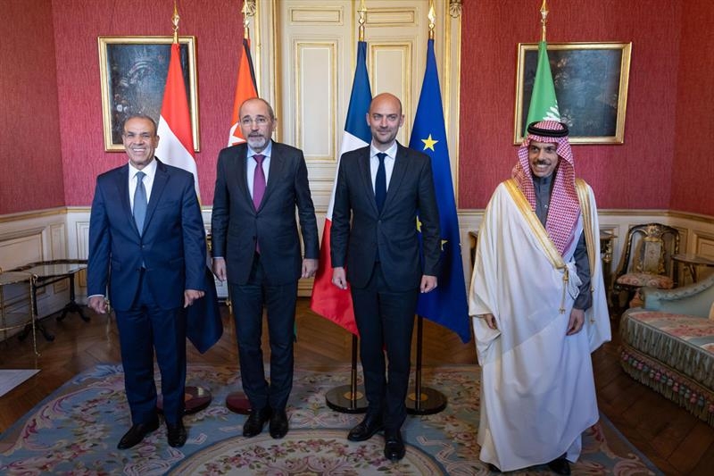Arab-Islamic delegation urges end to Israel's war on Gaza in Paris talks - Foreign Affairs