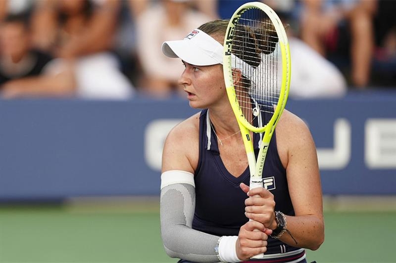 Tennis: Wimbledon champion Krejcikova suffers shock Queen's exit - Omni sports