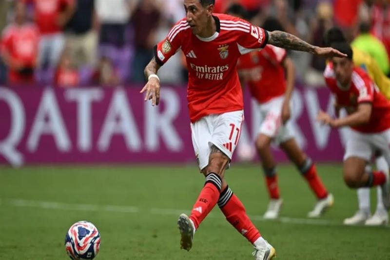 Benfica knock out Auckland in Club World Cup romp