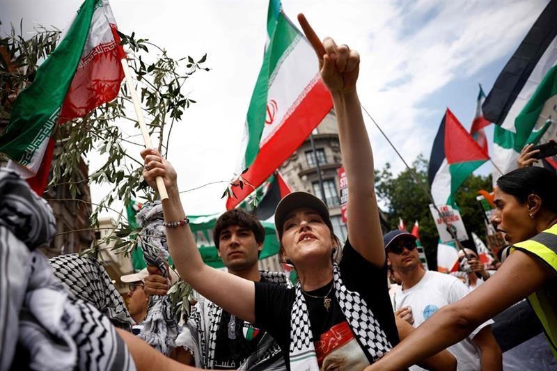 Tens of thousands join pro-Palestinian marches in London and Berlin - International