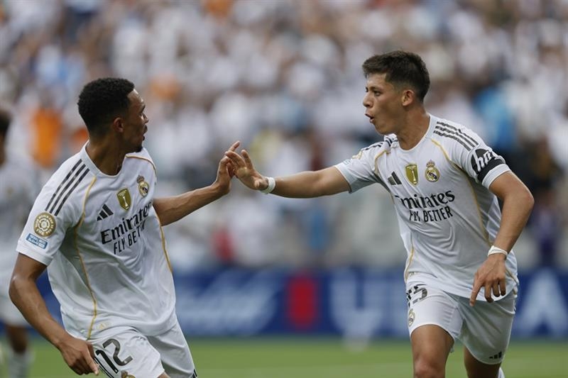 Ten-man Real Madrid show class in Pachuca win