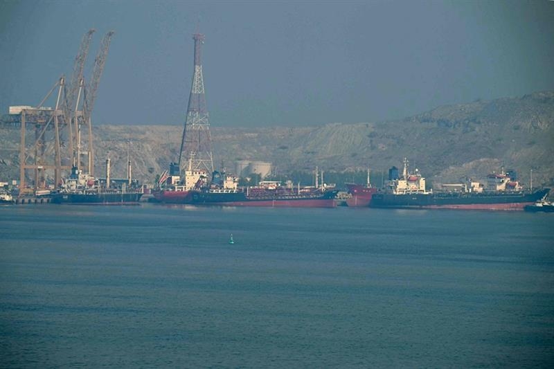 Oil prices fall more than 6% after Iran attacks US military base - Energy