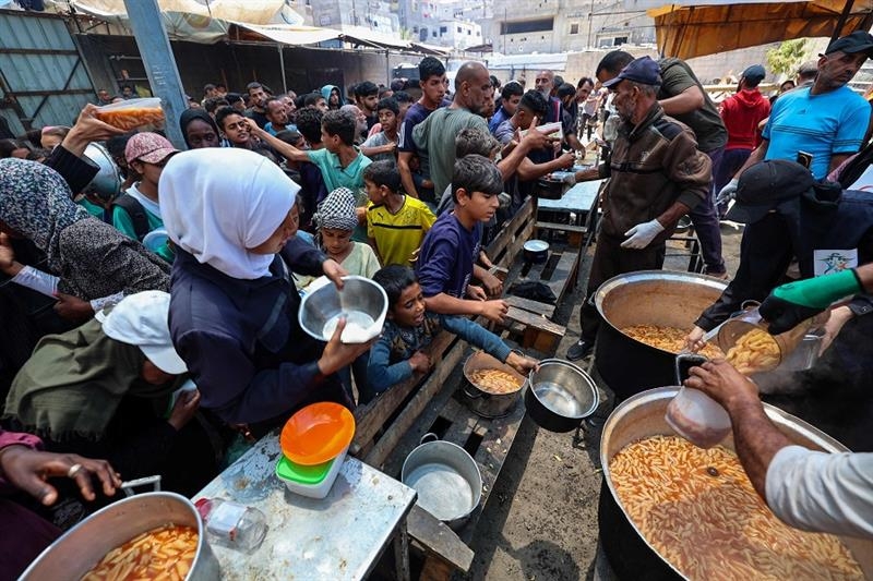 Israel opens fire again near Gaza aid point killing at least 15 Palestinians - War on Gaza
