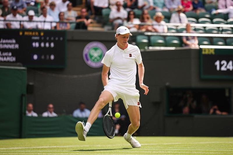 Tennis: Top seed Sinner eases into Wimbledon second round - Omni sports