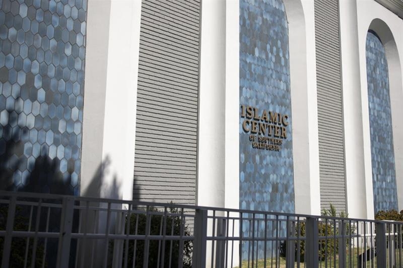 Muslim leaders increase security after vandalism reports at Texas and California mosques - International