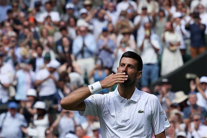 Tennis: Record-chasing Djokovic crushes Evans to reach Wimbledon third round - Omni sports