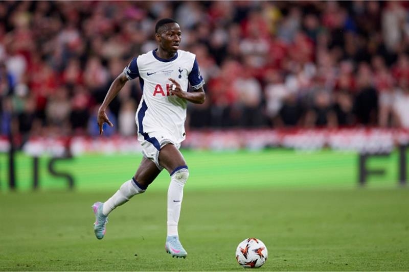 Senegal's Sarr stunning strike gives Tottenham victory over Arsenal - Africa