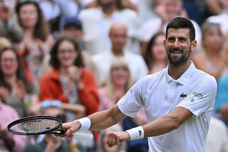 Tennis: Djokovic 100 not out, into fourth round at Wimbledon - Omni sports
